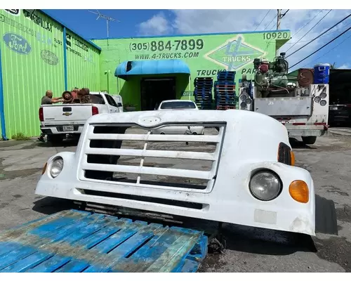 Hood STERLING L7500 SERIES 4-trucks Enterprises LLC