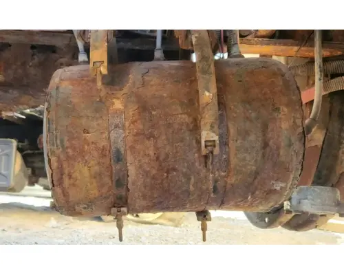 Air Tank Sterling L7500 Complete Recycling Group LLC