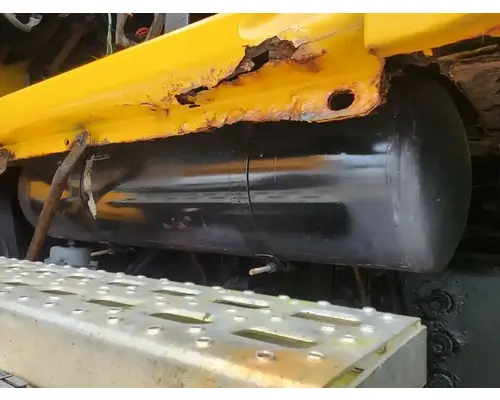 Sterling L7500 Air Tank