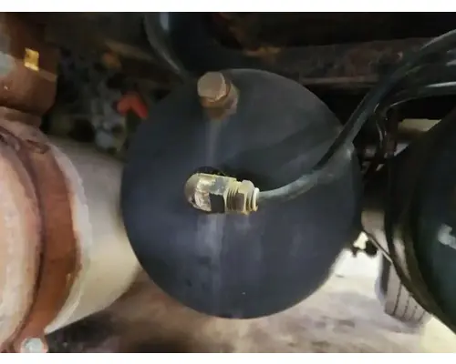 Sterling L7500 Air Tank