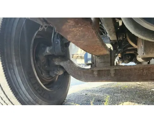 Sterling L7500 Axle Assy, Fr (4WD)