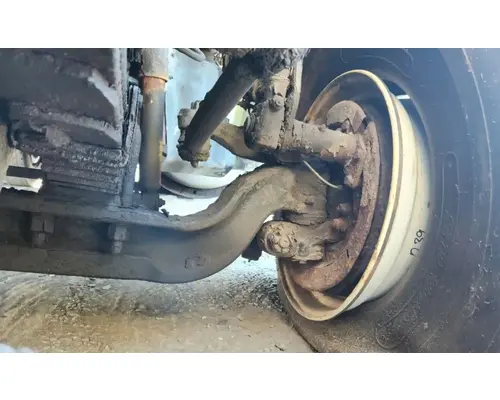 Sterling L7500 Axle Assy, Fr (4WD)