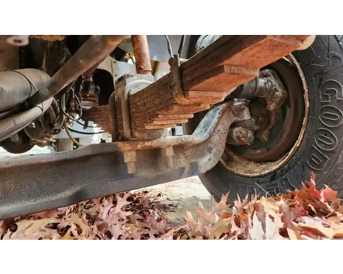 Sterling L7500 Axle Assy, Fr (4WD)