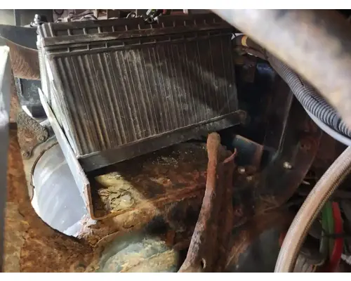 Sterling L7500 Battery Box