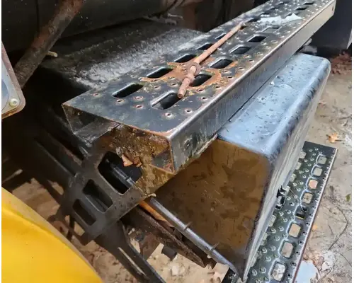 Battery Box Sterling L7500 Complete Recycling Group LLC