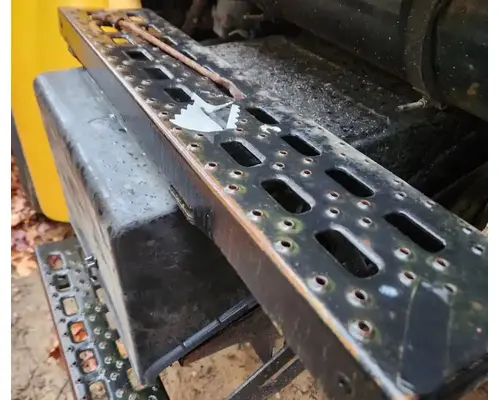 Sterling L7500 Battery Box