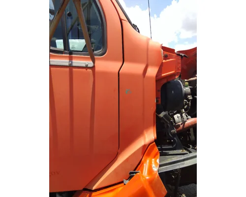 Cowl STERLING L7500 LKQ Heavy Truck - Tampa