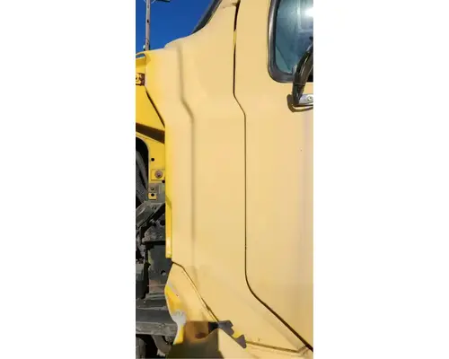 Cowl Sterling L7500 Complete Recycling Group LLC