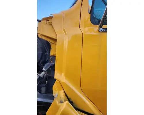 Cowl Sterling L7500 Complete Recycling Group LLC