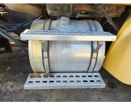 Sterling L7500 Fuel Tank