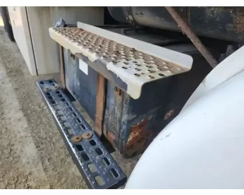 Sterling L7500 Fuel Tank