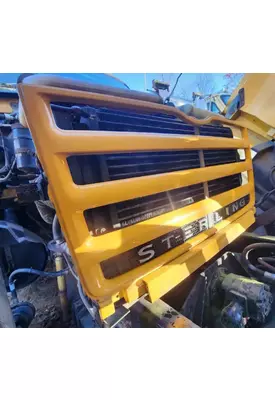 Sterling L7500 Grille