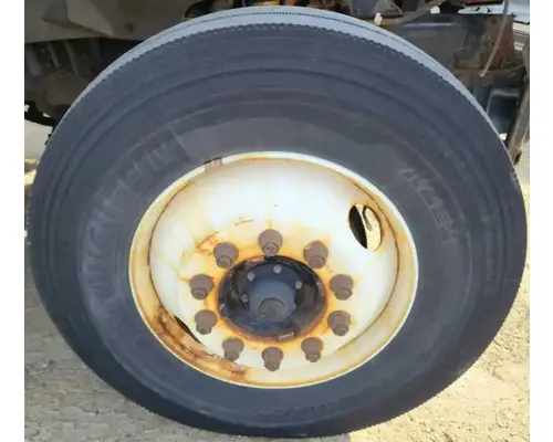 Sterling L7500 Spindle  Knuckle, Front