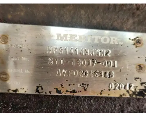 Sterling L7500 Spindle  Knuckle, Front