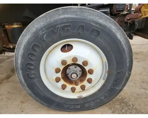 Sterling L7500 Spindle  Knuckle, Front