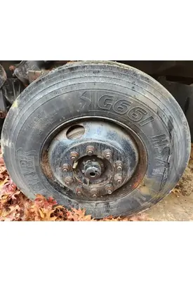 Sterling L7500 Spindle / Knuckle, Front