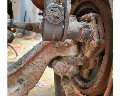 Sterling L7500 Spindle  Knuckle, Front