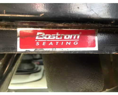 Sterling L7501 Seat (Air Ride Seat)