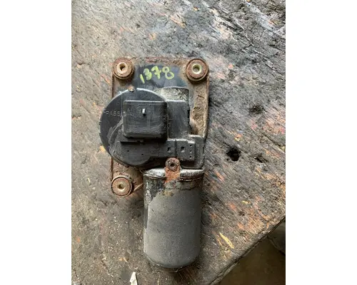 Wiper Motor, Windshield STERLING L7501 Truck Salvage International Inc