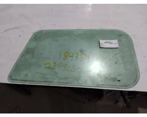 Back Glass STERLING L8500 LKQ Thompson Motors - Wykoff