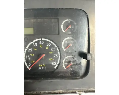 Sterling L8500 Instrument Cluster