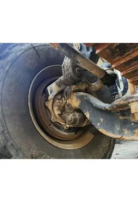 Sterling L8500 Spindle / Knuckle, Front