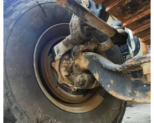 Spindle / Knuckle, Front Sterling L8500 Complete Recycling Group LLC