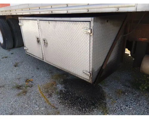 Tool Box STERLING L8500 LKQ Thompson Motors - Wykoff