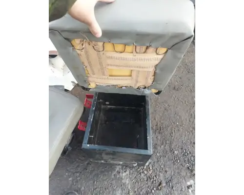 Sterling L8511 Seat, Front