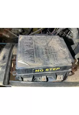 Sterling L8513 Fuse Box