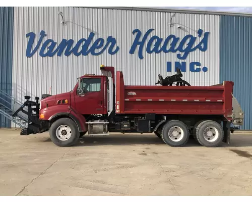 Sterling L8513 Truck
