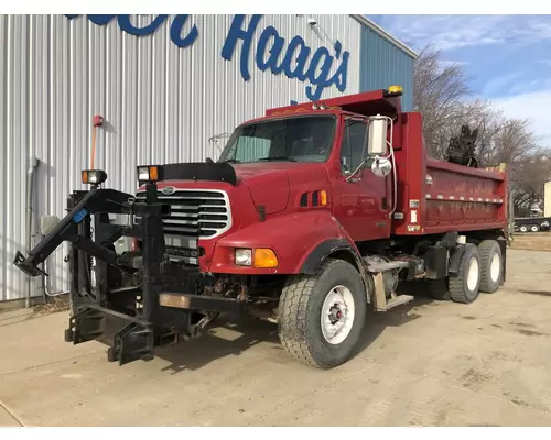 Sterling L8513 Truck