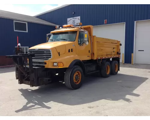 Sterling L8513 Truck