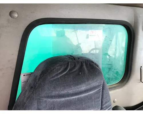 Back Glass STERLING L9500 SERIES Vander Haags Inc Cb