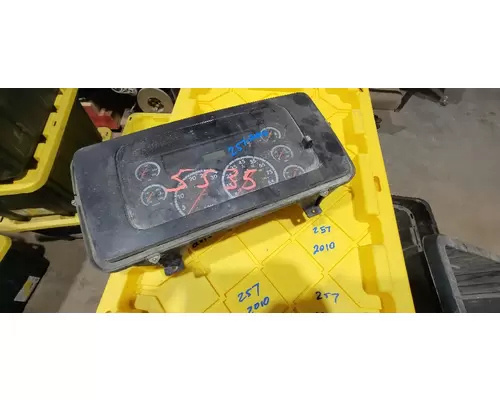 Instrument Cluster STERLING L9500 SERIES Crest Truck Parts