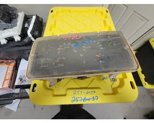 Instrument Cluster STERLING L9500 SERIES Crest Truck Parts