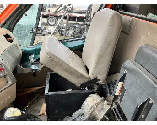 Seat, Front STERLING L9500 SERIES Vander Haags Inc Dm