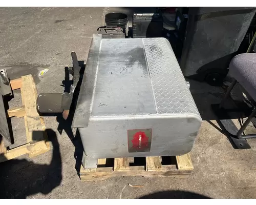 Wet Kit Tank STERLING L9500 SERIES Camerota Truck Parts