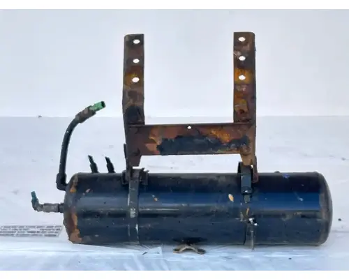 Sterling L9500 Air Tank