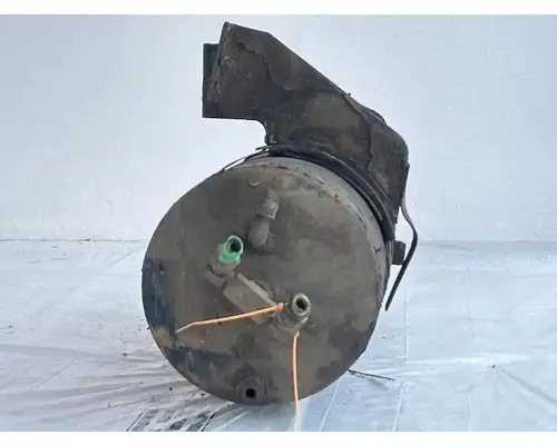 Sterling L9500 Air Tank