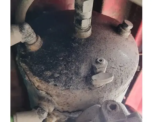 Sterling L9500 Air Tank