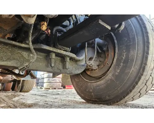 Sterling L9500 Axle Assy, Fr (4WD)