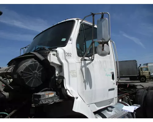 Cab STERLING L9500 LKQ Heavy Truck - Tampa