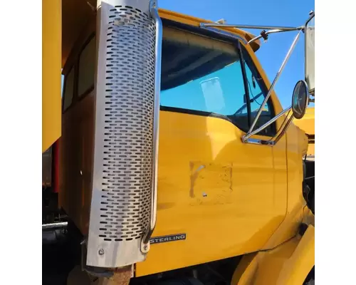 Sterling L9500 Cab