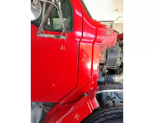 Cowl STERLING L9500 LKQ Thompson Motors - Wykoff