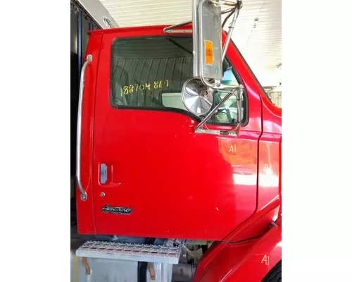 Door Assembly, Front STERLING L9500 LKQ Thompson Motors - Wykoff