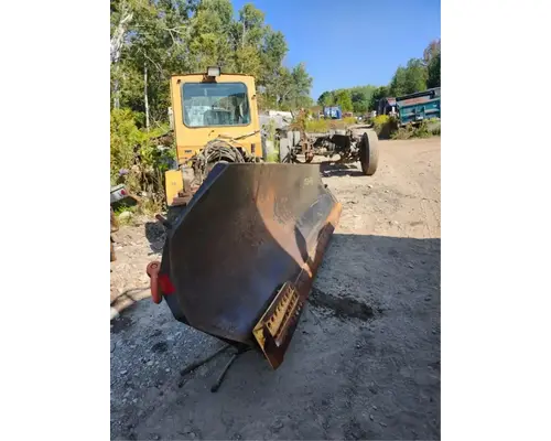 Sterling L9500 Equipment (Mounted)