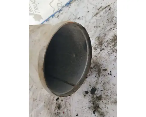 Sterling L9500 Exhaust Pipe