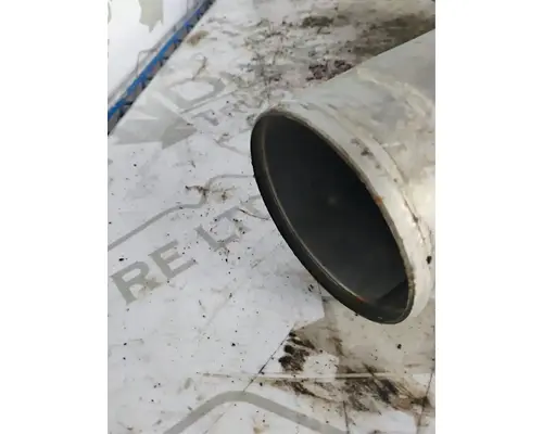 Sterling L9500 Exhaust Pipe