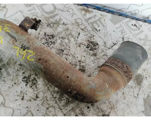 Sterling L9500 Exhaust Pipe